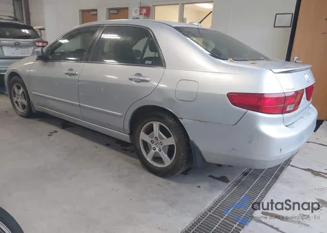 2005 Honda Accord Hybrid Ima from USA, damaged, VIN JHMCN36425C006218